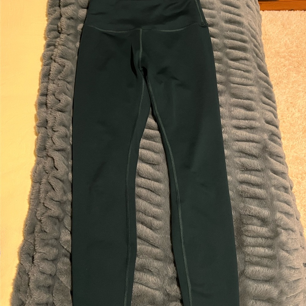 Alo dark green leggings